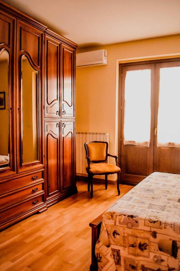 Bed & Breakfast Le Coccinelle Bed and Breakfast Rosciano  Exteriör bild